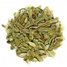 Боровинка черна лист